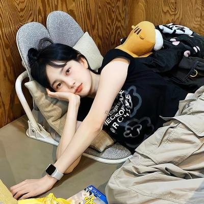 查理咬我手指